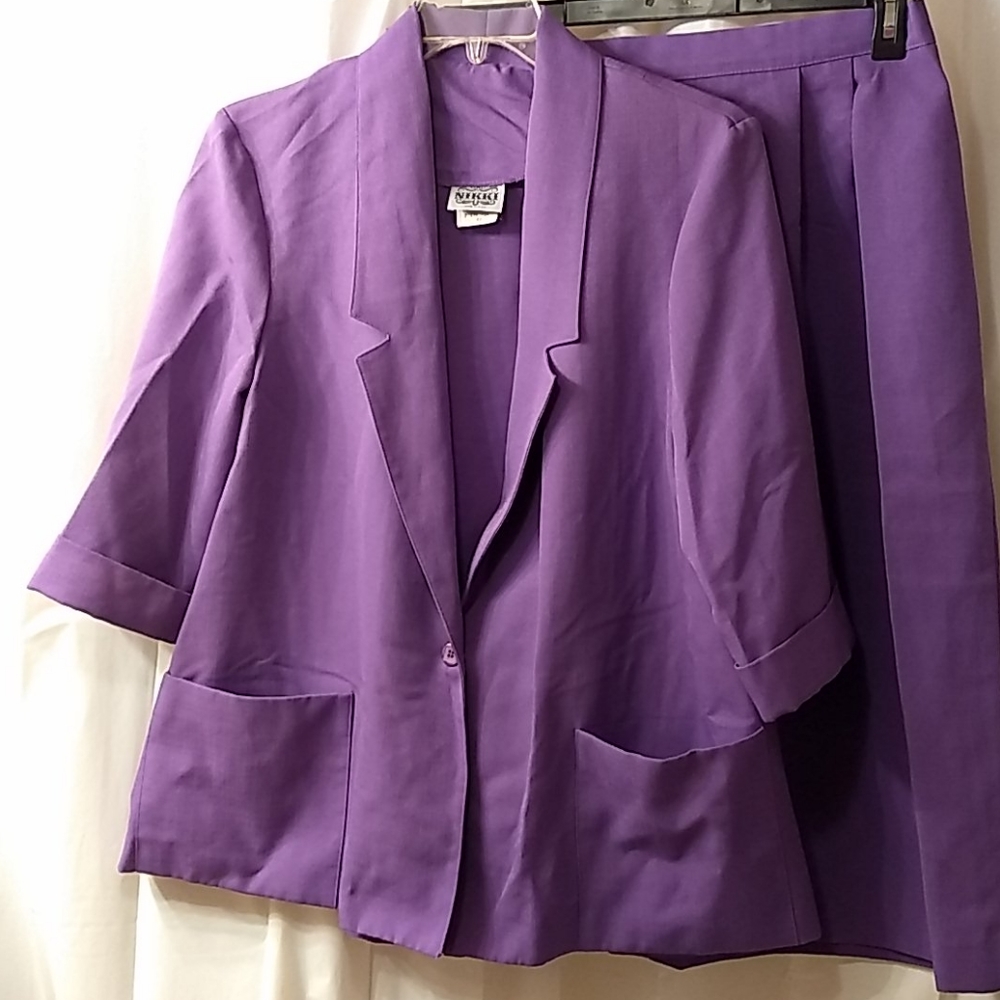 A 2Piece Summer Suit